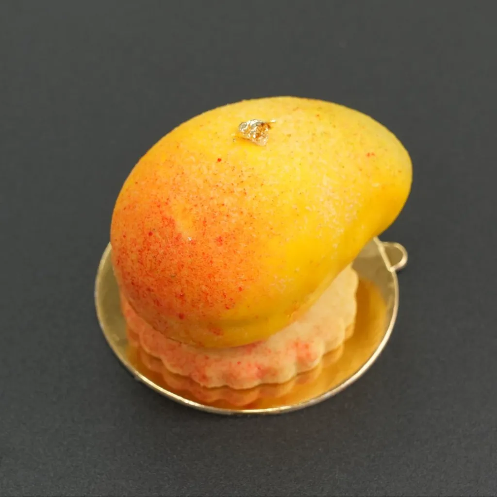 Mango pastries