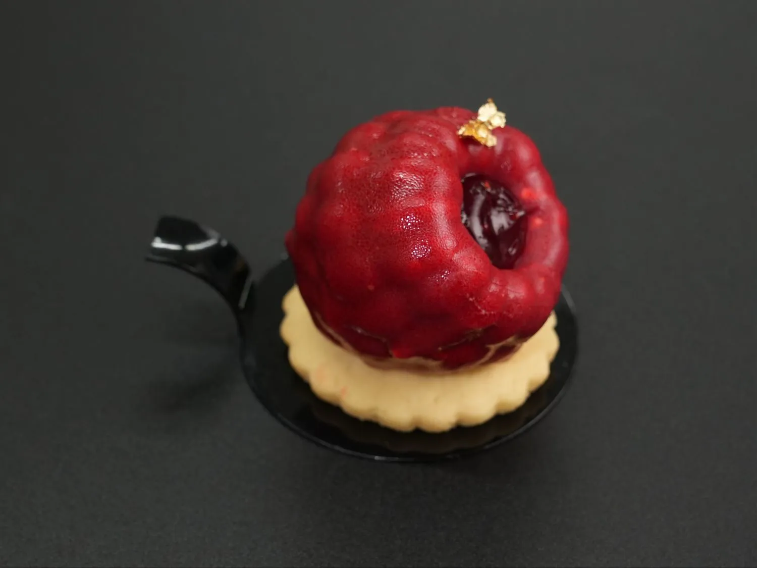Raspberry pastries